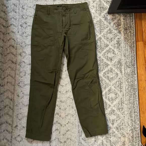 Sanctuary green cargo pants great condition size 24 great for safari! - Picture 2 of 4
